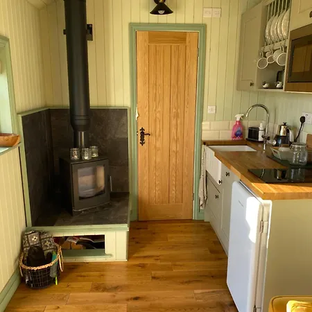 Alpehytte Sunset Snug Shepherd Hut Penrith