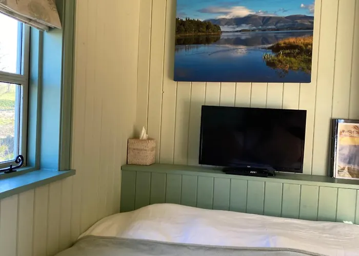 Sunset Snug Shepherd Hut Chalé